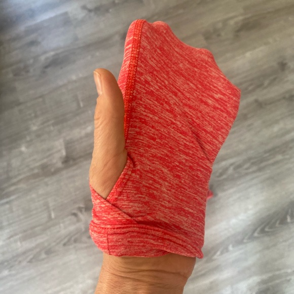 NIKE | Dri Fit Running Shirt size S - Picture 6 of 6